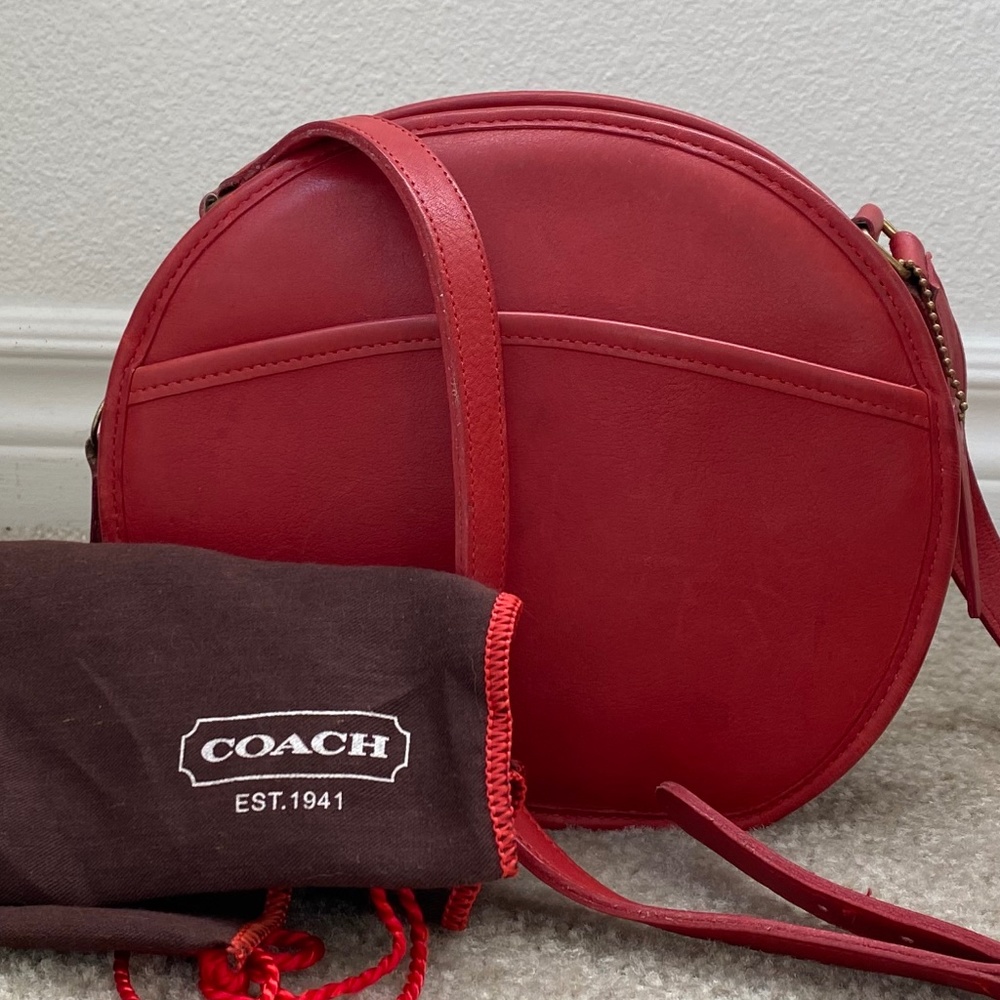 GENUINE COACH VINTAGE RED LEATHER CHESTER ROUND CROSSBODY BAG